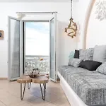 7days-suite & Seaview Agkidia